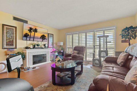 Copropriété à vendre à Saint Pete Beach, Floride: 2 chambres, 105.07 m2 № 1911314 - photo 9