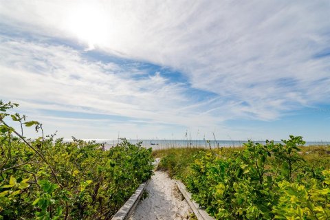 Copropriété à vendre à Saint Pete Beach, Floride: 2 chambres, 105.07 m2 № 1911314 - photo 4