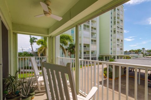 Copropriété à vendre à Saint Pete Beach, Floride: 2 chambres, 105.07 m2 № 1911314 - photo 23