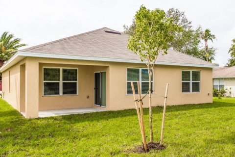 Casa en alquiler en Cape Coral, Florida, 3 dormitorios, 156.45 m2 № 1843669 - foto 12