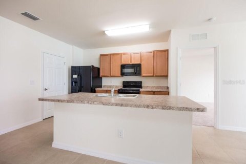 Casa en alquiler en Cape Coral, Florida, 3 dormitorios, 156.45 m2 № 1843669 - foto 5