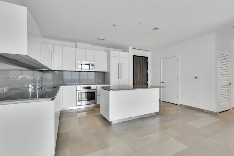 Condominio en venta en Miami, Florida, 2 dormitorios, 113.25 m2 № 2029206 - foto 3