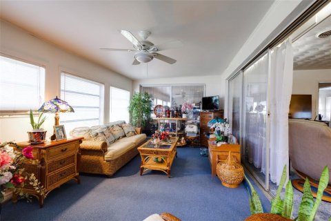 Casa en venta en Indian lake estates, Florida, 2 dormitorios, 156.26 m2 № 1718570 - foto 8