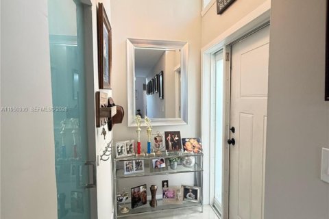 Купить таунхаус в Санрайз, Флорида 3 спальни, 104.33м2, № 2008461 - фото 13