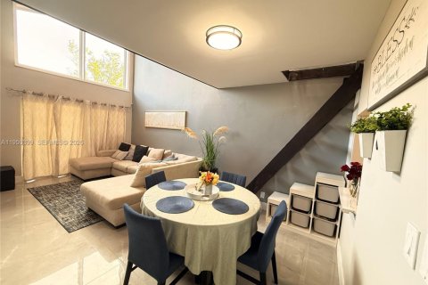 Купить таунхаус в Санрайз, Флорида 3 спальни, 104.33м2, № 2008461 - фото 4