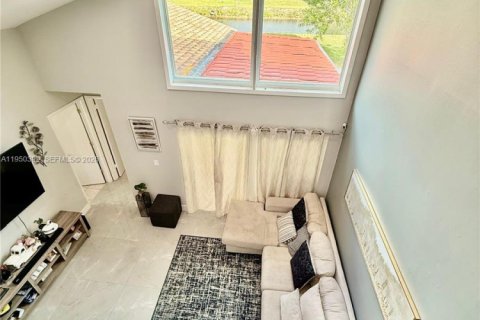 Купить таунхаус в Санрайз, Флорида 3 спальни, 104.33м2, № 2008461 - фото 14