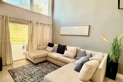 Купить таунхаус в Санрайз, Флорида 3 спальни, 104.33м2, № 2008461 - фото 2