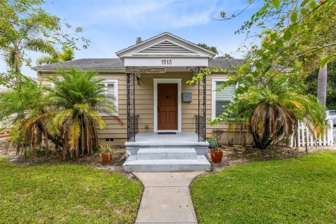 Propiedad comercial en alquiler en Orlando, Florida, 111.48 m2 № 1916490 - foto 1