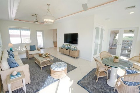Villa ou maison à vendre à Delray Beach, Floride: 2 chambres, 175.4 m2 № 2190978 - photo 15