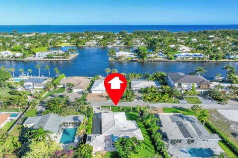 Villa ou maison à vendre à Delray Beach, Floride: 2 chambres, 175.4 m2 № 2190978 - photo 2