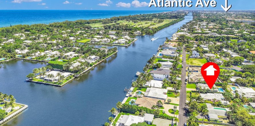 Villa ou maison à Delray Beach, Floride 2 chambres, 175.4 m2 № 2190978