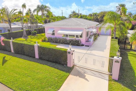 Villa ou maison à vendre à Delray Beach, Floride: 2 chambres, 175.4 m2 № 2190978 - photo 3