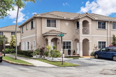Touwnhouse à Miami Lakes, Floride 3 chambres, 143.07 m2 № 2145984