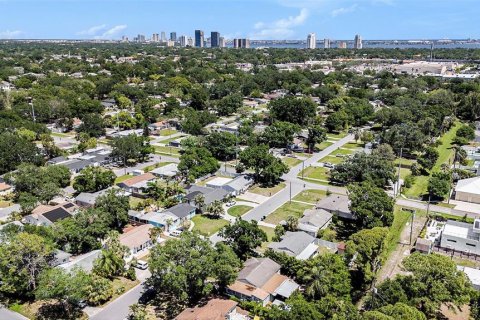 Villa ou maison à vendre à Tampa, Floride: 3 chambres, 147.9 m2 № 1881295 - photo 27
