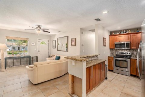Villa ou maison à vendre à Tampa, Floride: 3 chambres, 147.9 m2 № 1881295 - photo 5