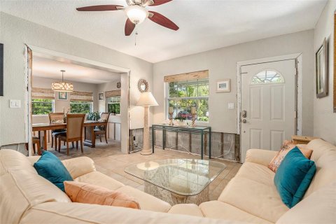 Villa ou maison à vendre à Tampa, Floride: 3 chambres, 147.9 m2 № 1881295 - photo 3