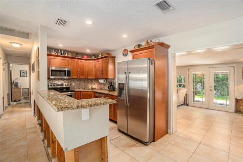 Villa ou maison à vendre à Tampa, Floride: 3 chambres, 147.9 m2 № 1881295 - photo 10