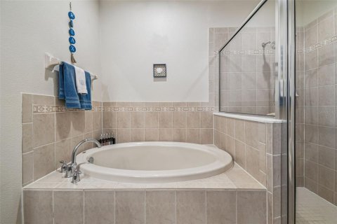 Townhouse in Tampa, Florida 3 bedrooms, 170.2 sq.m. № 1918442 - photo 26