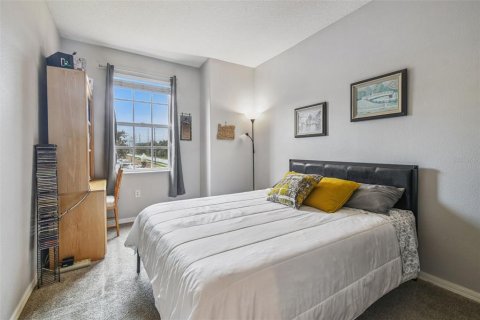 Townhouse in Tampa, Florida 3 bedrooms, 170.2 sq.m. № 1918442 - photo 29