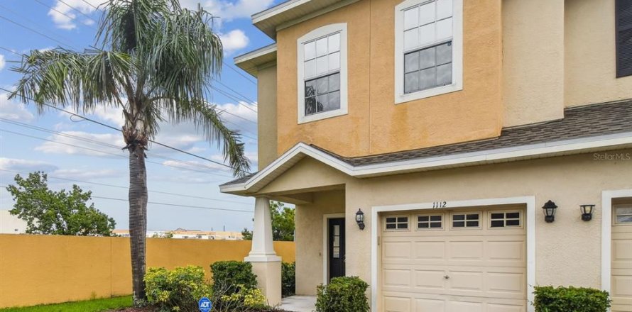 Townhouse in Tampa, Florida 3 bedrooms, 170.2 sq.m. № 1918442