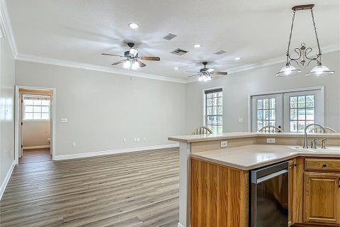 House in Umatilla, Florida 7 bedrooms, 192.59 sq.m. № 1771950 - photo 20