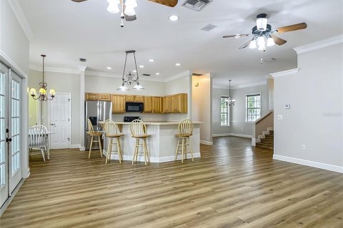 House in Umatilla, Florida 7 bedrooms, 192.59 sq.m. № 1771950 - photo 19