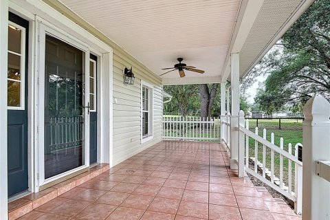 House in Umatilla, Florida 7 bedrooms, 192.59 sq.m. № 1771950 - photo 12