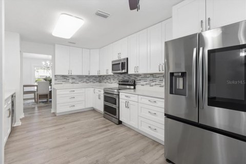 Villa ou maison à vendre à Tampa, Floride: 3 chambres, 144 m2 № 2156836 - photo 6