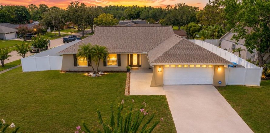 Villa ou maison à Tampa, Floride 3 chambres, 144 m2 № 2156836