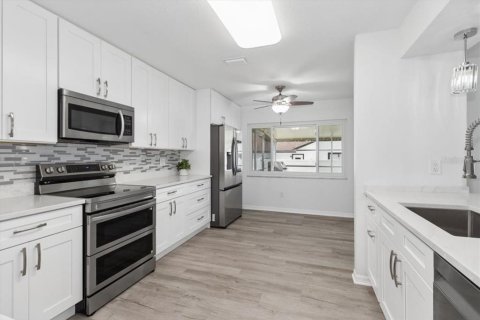 Villa ou maison à vendre à Tampa, Floride: 3 chambres, 144 m2 № 2156836 - photo 5
