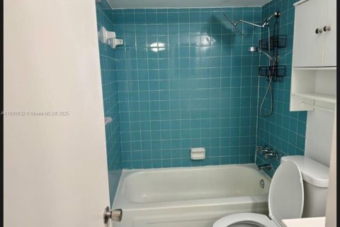 Condominio en venta en Davie, Florida, 2 dormitorios, 100.33 m2 № 2034704 - foto 9