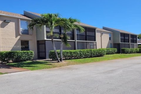 Condominio en Davie, Florida, 2 dormitorios  № 2034704