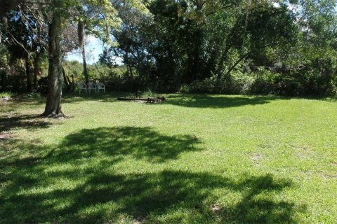 House in Weeki Wachee, Florida 3 bedrooms, 196.12 sq.m. № 2342461 - photo 27