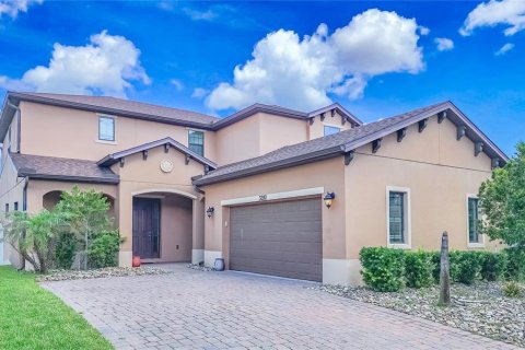 House in Orlando, Florida 4 bedrooms, 232.26 sq.m. № 2195755