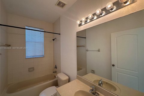 Condominio en alquiler en Homestead, Florida, 3 dormitorios, 99.96 m2 № 2060229 - foto 18