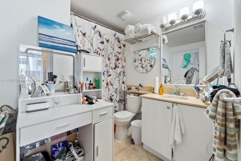 Condominio en venta en Miami, Florida, 2 dormitorios, 101.26 m2 № 1985091 - foto 13