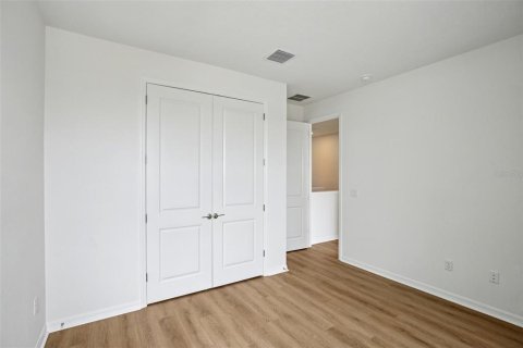 Townhouse in San Antonio, Florida 3 bedrooms, 185.34 sq.m. № 2119845 - photo 26