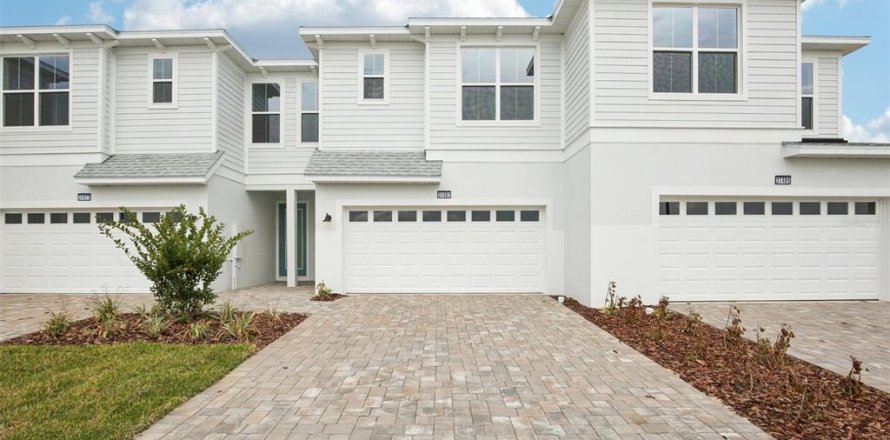 Townhouse in San Antonio, Florida 3 bedrooms, 185.34 sq.m. № 2119845