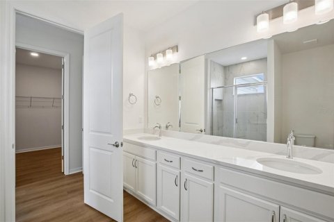 Townhouse in San Antonio, Florida 3 bedrooms, 185.34 sq.m. № 2119845 - photo 19