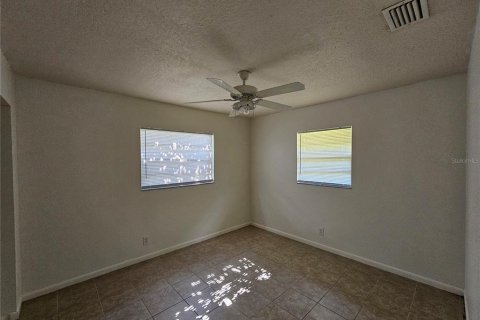 Casa en alquiler en Belleview, Florida, 3 dormitorios, 120.77 m2 № 1836935 - foto 17