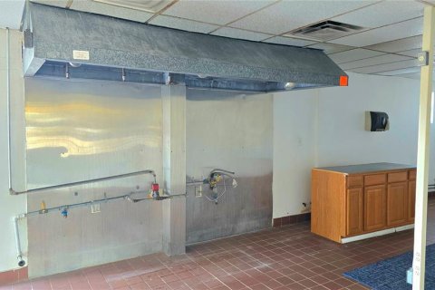 Commercial property in Venice, Florida 130.06 sq.m. № 2214883 - photo 21