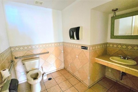 Commercial property in Venice, Florida 130.06 sq.m. № 2214883 - photo 27