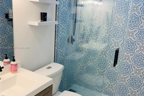 Condominio en venta en Coral Gables, Florida, 2 dormitorios, 98.48 m2 № 2173377 - foto 10