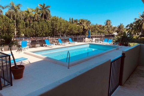 Condominio en venta en Coral Gables, Florida, 2 dormitorios, 98.48 m2 № 2173377 - foto 25
