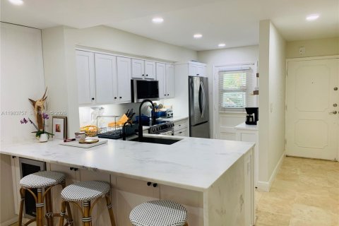 Condominio en venta en Coral Gables, Florida, 2 dormitorios, 98.48 m2 № 2173377 - foto 4