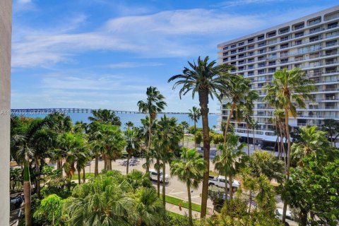Снять в аренду кондоминиум в Майами, Флорида 2 спальни, 95.69м2, № 2036593 - фото 30