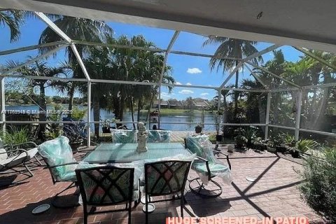 Villa ou maison à vendre à Homestead, Floride: 4 chambres, 209.96 m2 № 1895247 - photo 11