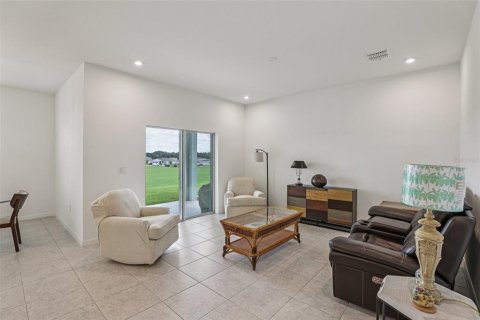 Casa en venta en Sorrento, Florida, 3 dormitorios, 147.62 m2 № 1919833 - foto 2