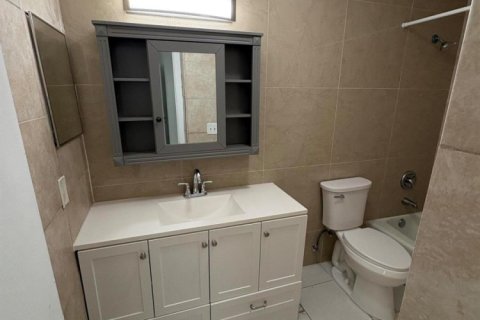 Apartamento en alquiler en Lauderdale Lakes, Florida, 1 dormitorio, 74.32 m2 № 2077590 - foto 6