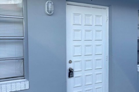 Apartamento en alquiler en Lauderdale Lakes, Florida, 1 dormitorio, 74.32 m2 № 2077590 - foto 12